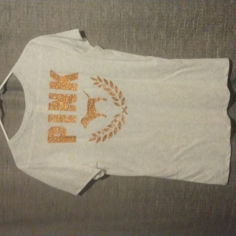 VS Pink Everyday Perfect Tee size large